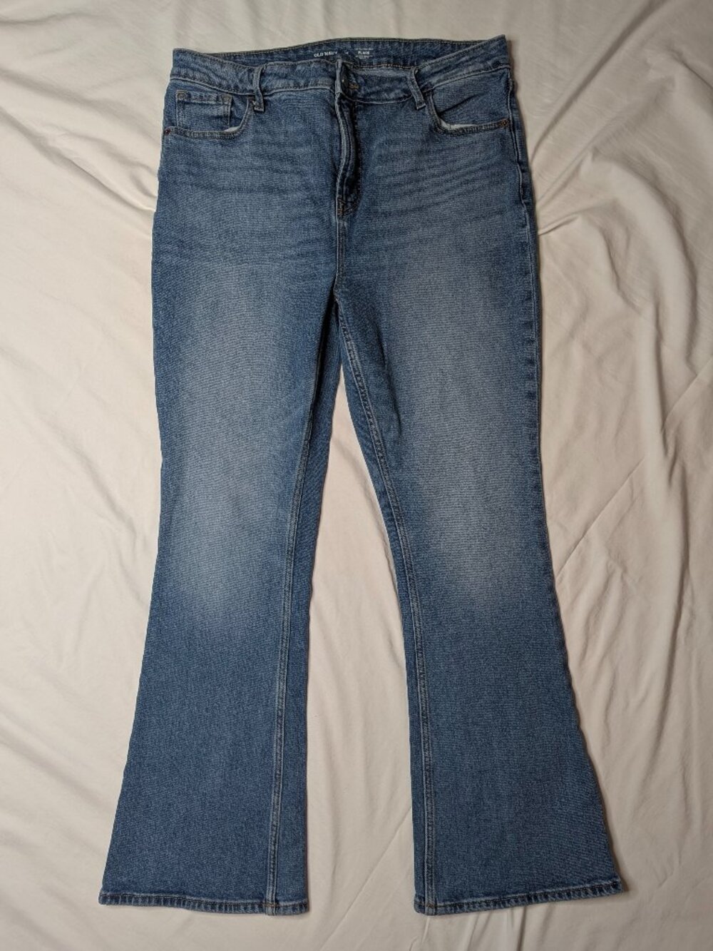 Old Navy Women’s Extra High-Rise Flare Jeans – Size 14 – Medium Wash